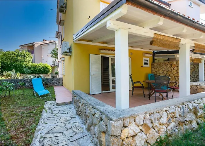 Guki Reihenhaeuser Malinska