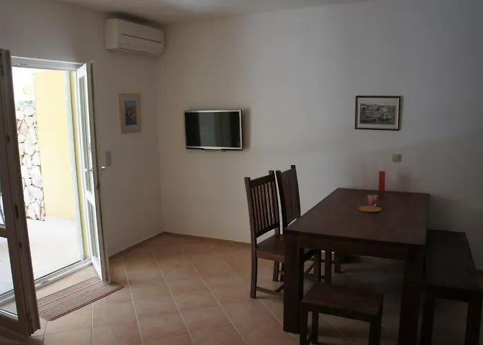 Apartamento Guki Reihenhaeuser Malinska