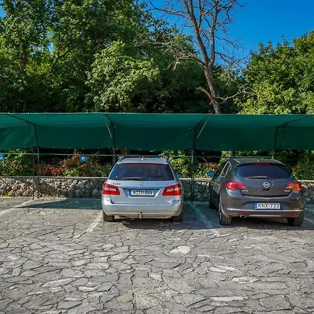 Guki Reihenhaeuser *