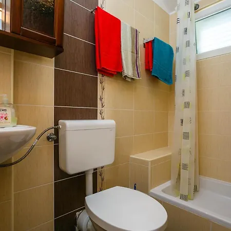 Guki Reihenhaeuser Appartement