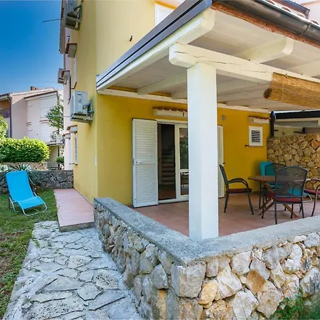 Guki Reihenhaeuser 말린스카