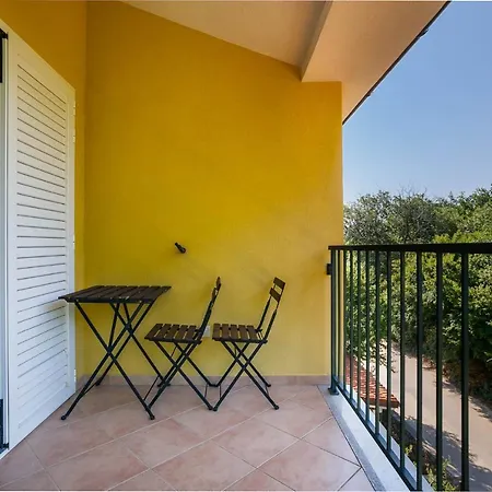 Guki Reihenhaeuser Appartement