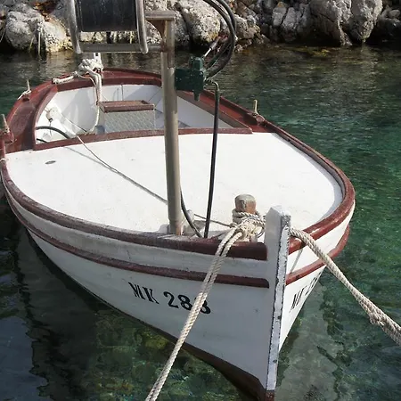 Guki Reihenhaeuser 아파트 말린스카