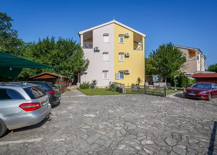 Apartament Guki Reihenhaeuser