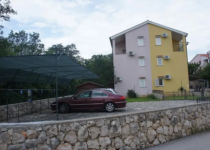 Apartament Guki Reihenhaeuser Malinska