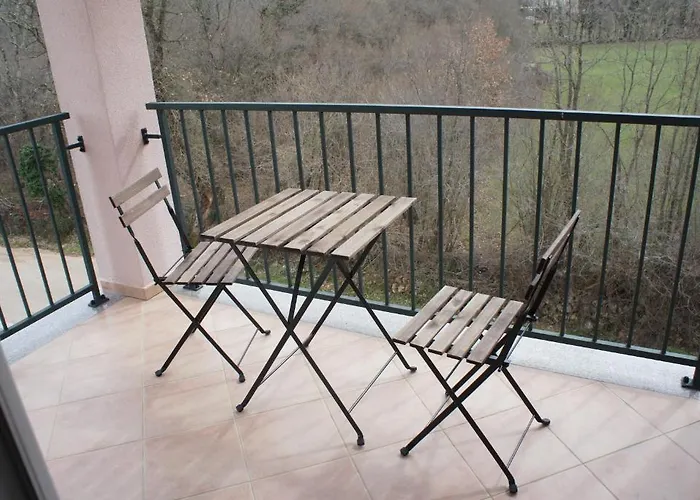 Guki Reihenhaeuser Apartament Malinska