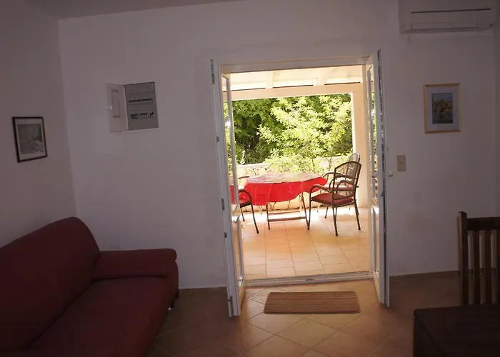 Guki Reihenhaeuser Malinska