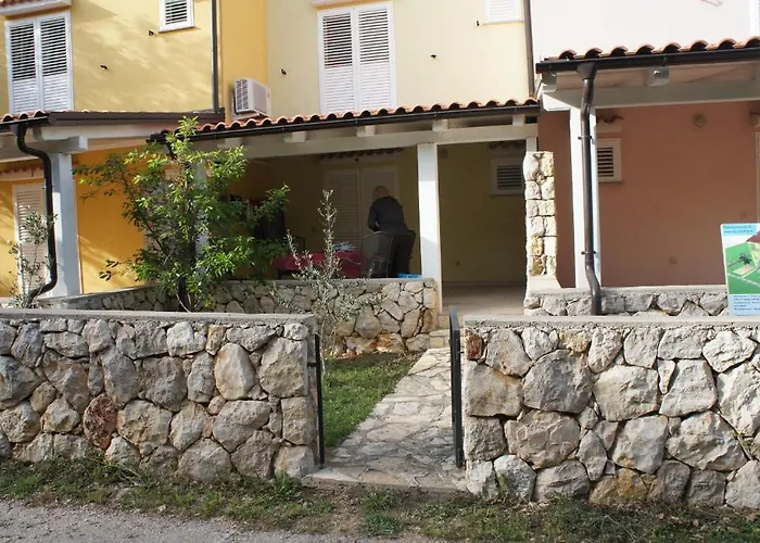 Guki Reihenhaeuser *