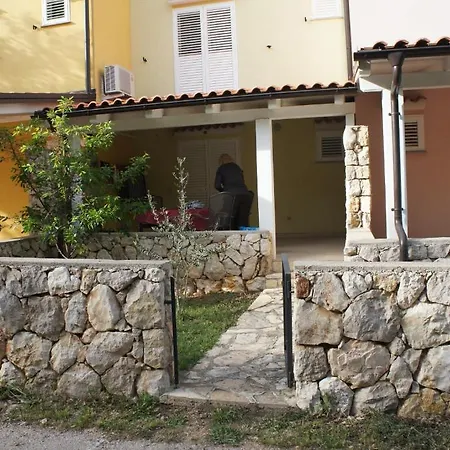 Guki Reihenhaeuser *